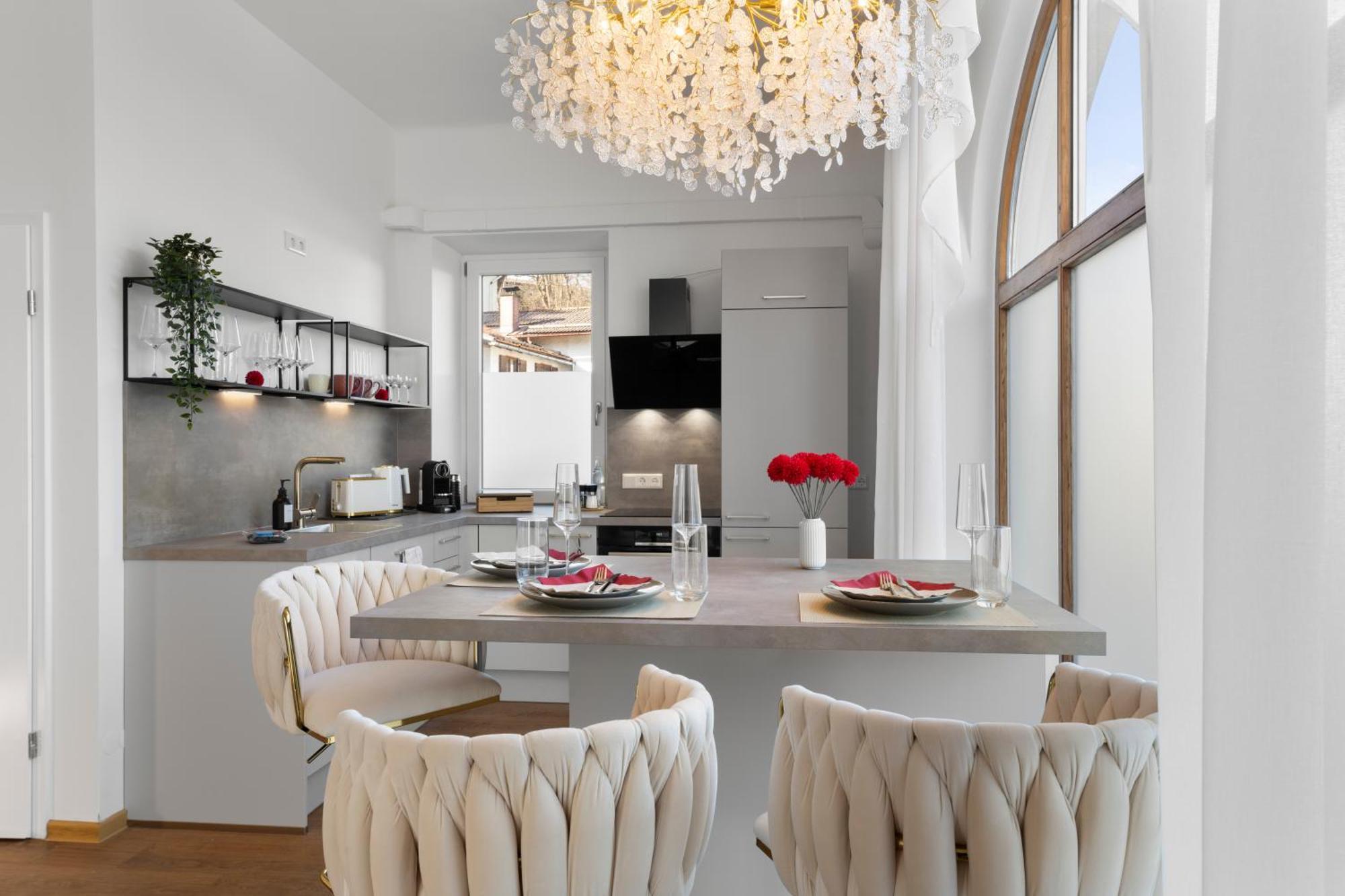 Liebelei Miesbach - Boutique-Apartment Mit Terrasse Im Zentrum Exteriér fotografie