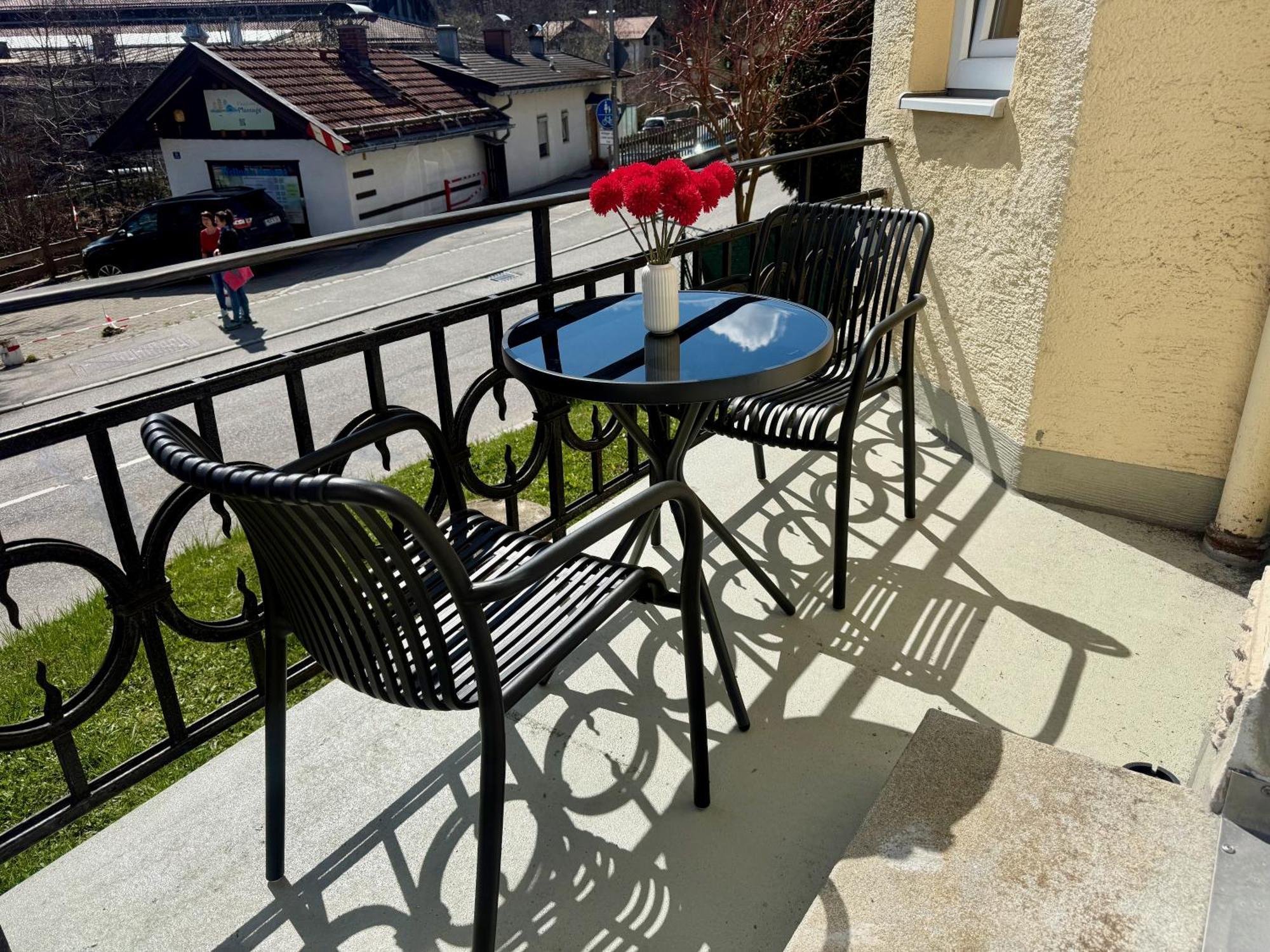 Liebelei Miesbach - Boutique-Apartment Mit Terrasse Im Zentrum Exteriér fotografie
